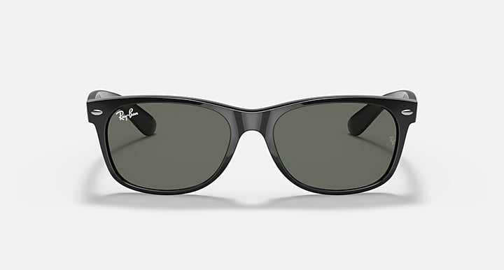 Ray-Ban Wayfarer RB2132 sunglasses, black frame, dark green lenses, front view