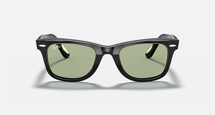 Ray-Ban Wayfarer sunglasses with black frames and green-tinted lenses, 52 mm