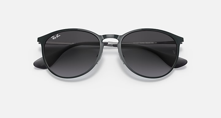 Ray-Ban Erika metal sunglasses with black lenses and black frame, straight-on view
