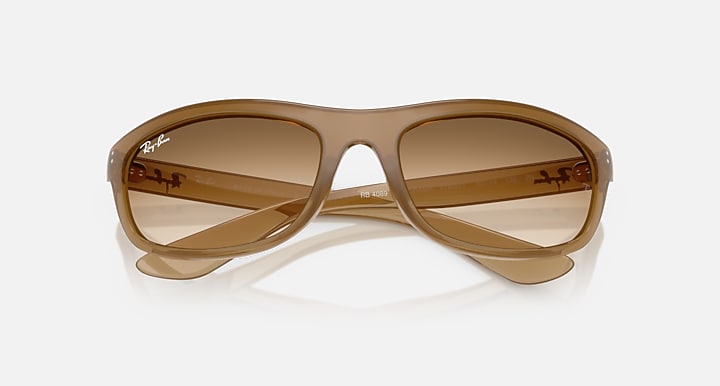 Ray-Ban Balorama RB4089 sunglasses, close front view with amber-brown lenses and Havana frame