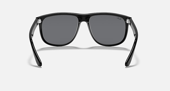 Ray-Ban sunglasses with black frame and grey-tinted lenses, front view