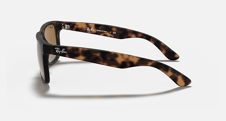 Tortoise sunglasses side profile with brown lenses, Ray-Ban RB4165.
