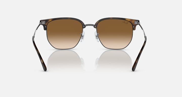 Ray-Ban Clubmaster sunglasses, brown gradient lenses with metal hinges and dark frame