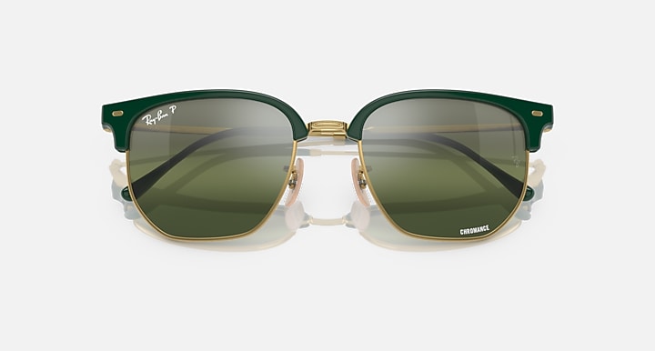Ray-Ban New Clubmaster RB4416 sunglasses, green frame with gold details and mirrored green lenses