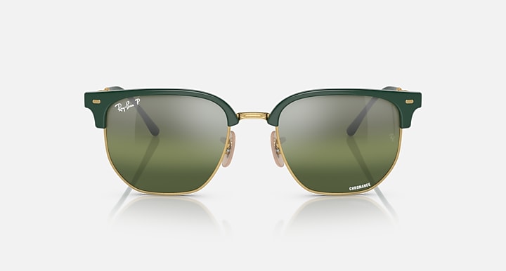 Ray-Ban New Clubmaster RB4416 sunglasses, front view with green frame, gold bridge, mirrored green lenses