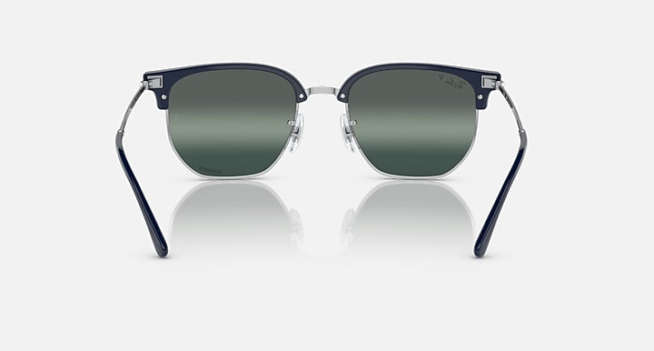 Ray-Ban Clubmaster sunglasses with green lenses and navy frame front view