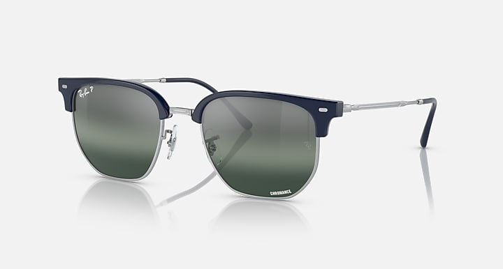 Ray-Ban Clubmaster sunglasses with dark green lenses and dark navy frame