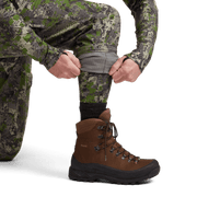 Men's camouflage hunting pants with drawstring cuff and ankle stretch panel