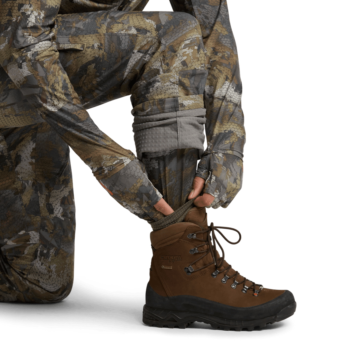 Men's camouflage hunting pants with elastic gaiter cuff and lace-up boot