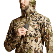 Camouflage zip hoodie with front zipper and patterned chest, thumb-length sleeves