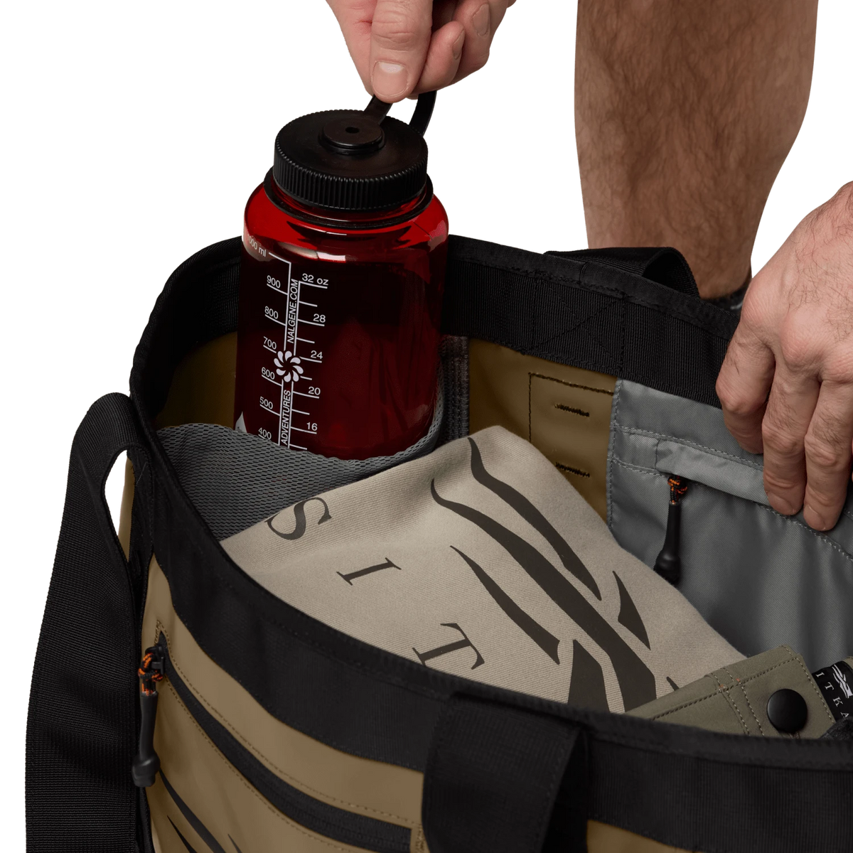 Open 40L tote bag interior with insulated lining and front zip pocket detail