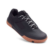 Mountain bike shoes, black synthetic upper with lace-up, gum outsole