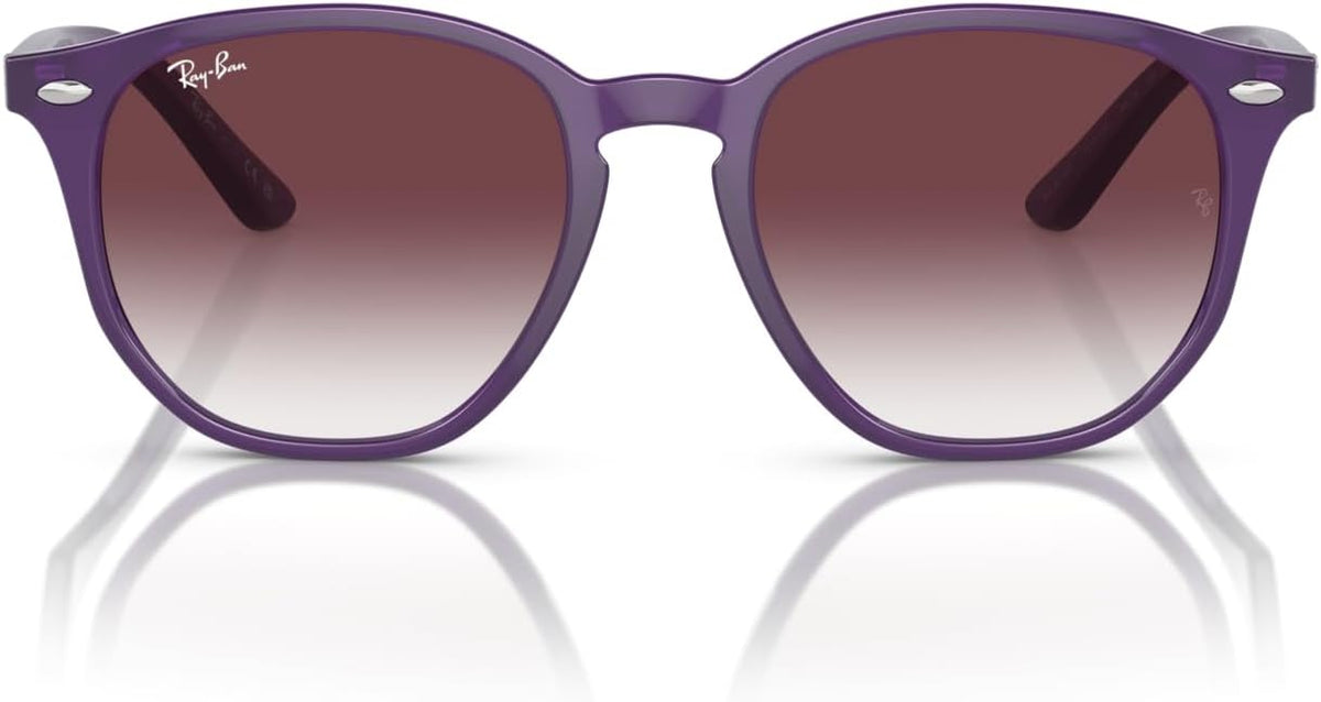 Kids Ray-Ban sunglasses with purple frame and tinted gradient lenses