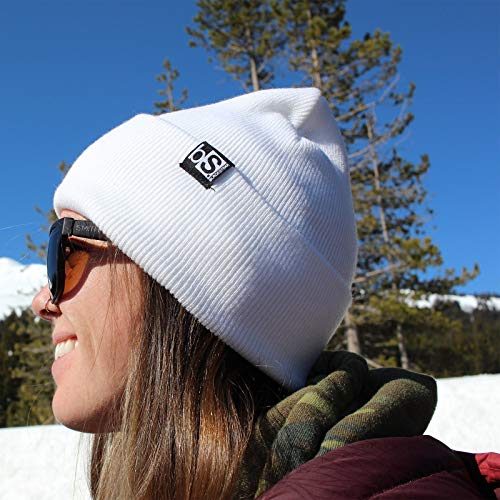 BLACKSTRAP Essential Beanie with Flip Tag Multi-Season Headwear for Men and Women (One Size)